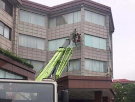 玻璃幕墻更換重點(diǎn)難點(diǎn)分析及對(duì)策