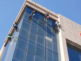 高空外墻清洗流程有哪些？需要注意的事項？