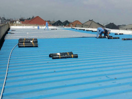 彩鋼瓦屋面為什么會漏水？又怎么進行防水維修？