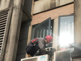 新換的窗戶漏水怎么處理